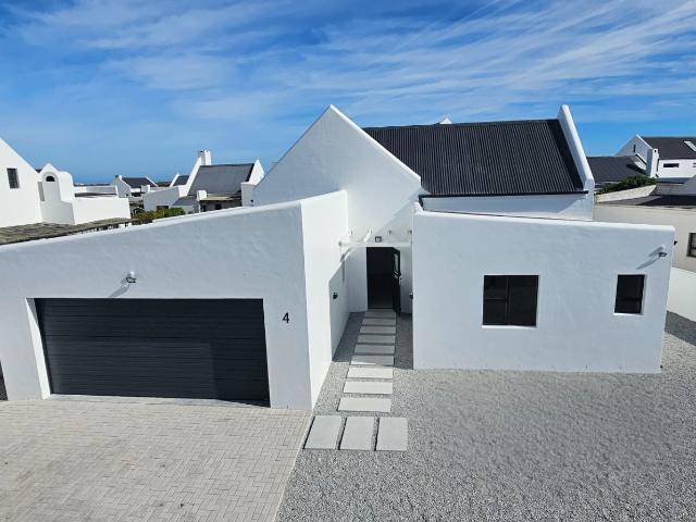 3 Bedroom House in Brittania Bay
