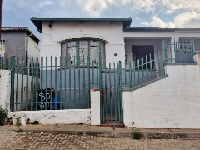 3 Bedroom House in Brixton
