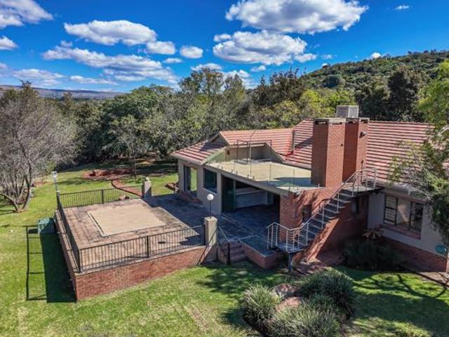 3 Bedroom House in Buffelspoort Eco Estate