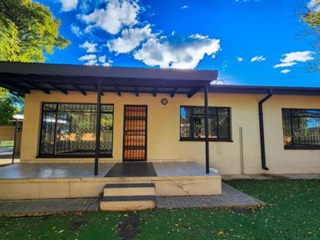 3 Bedroom House in Bult West