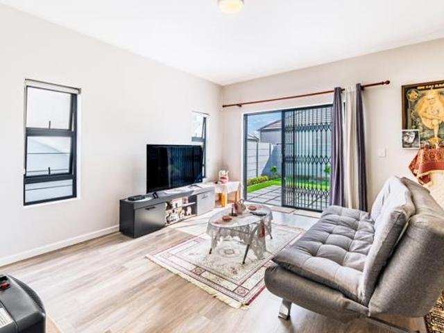3 Bedroom House in Burgundy Estate