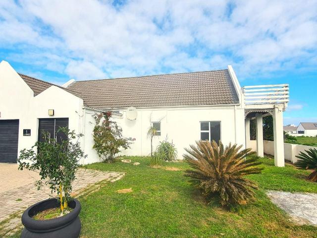 3 Bedroom House in Golden Mile