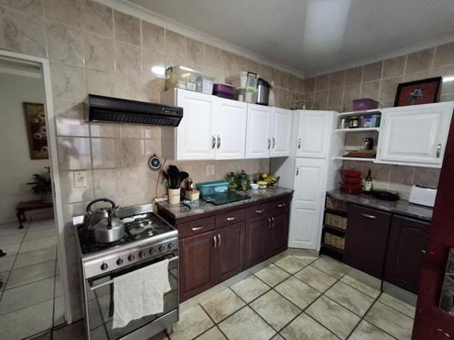 3 Bedroom House in Golf Park