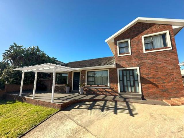 3 Bedroom House in Gonubie