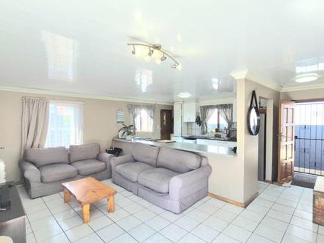 3 Bedroom House in Goodwood Estate