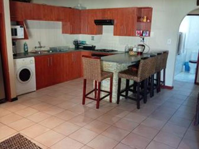 3 Bedroom House in Gordons Bay Central