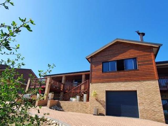 3 Bedroom House in Gamtoos River Mouth