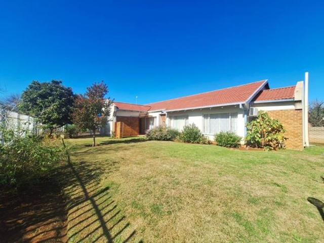 3 Bedroom House in Gardenia Park