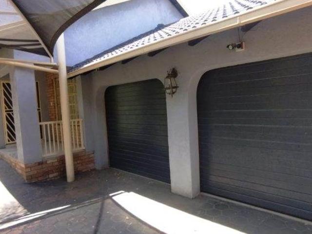 3 Bedroom House in Garsfontein