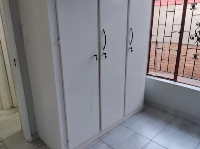 3 Bedroom House in Geelhoutpark