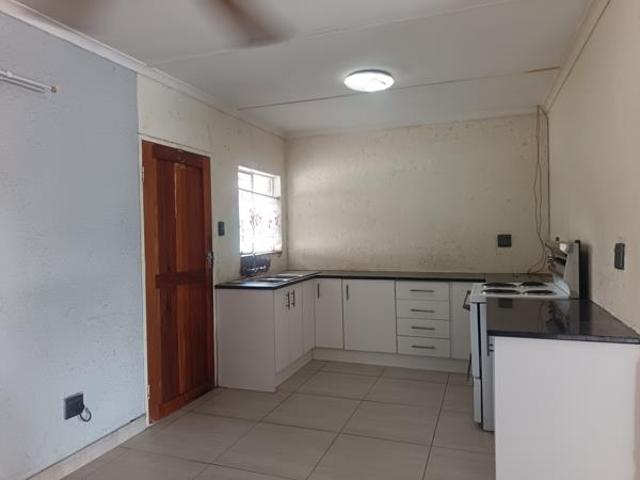 3 Bedroom House in Geelhoutpark