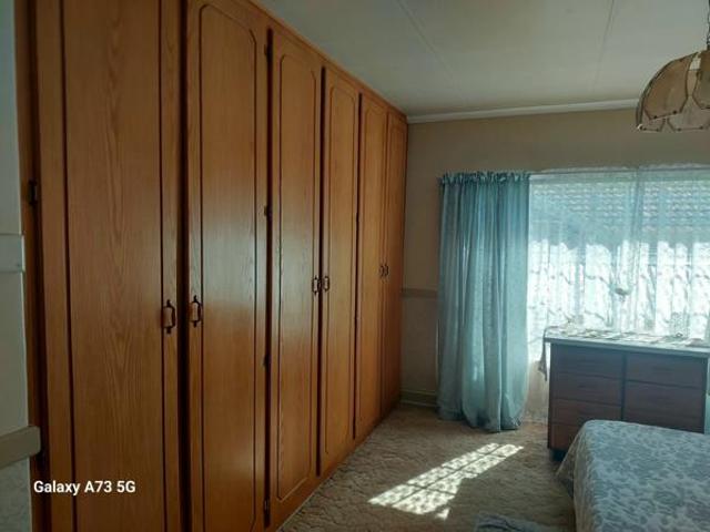 3 Bedroom House in Geelhoutpark