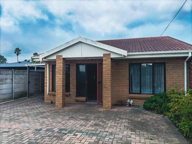 3 Bedroom House in George South