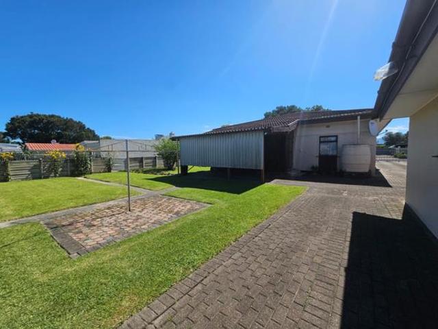 3 Bedroom House in George South