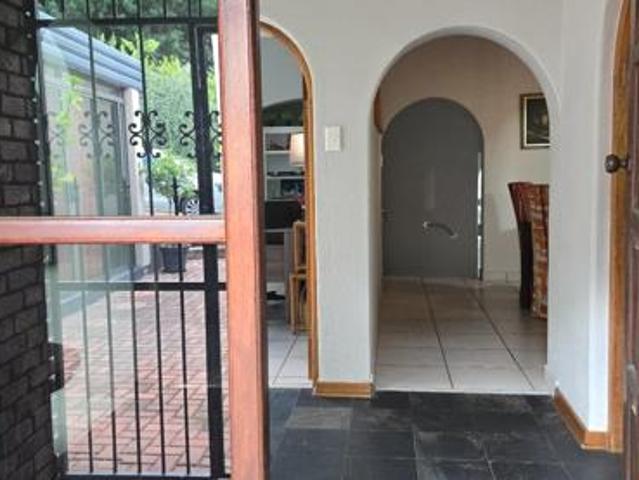 3 Bedroom House in Gholfsig