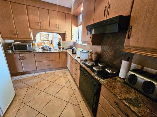 3 Bedroom House in Glen Marais