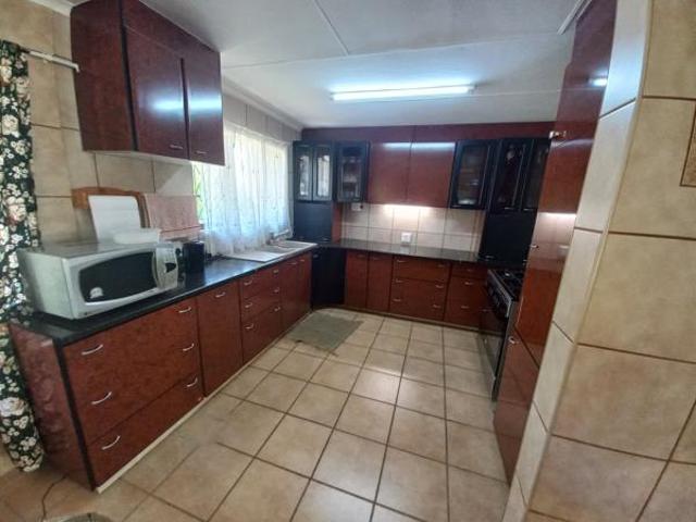 3 Bedroom House in Glenmore