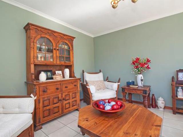 3 Bedroom House in Glencairn