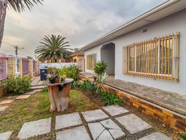 3 Bedroom House in Glenlily