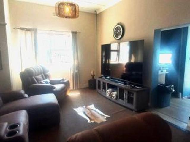 3 Bedroom House in Glenlily