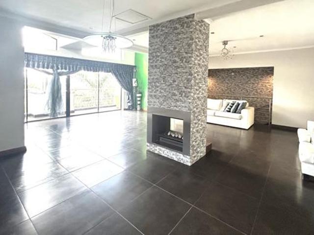 3 Bedroom House in Glenvista