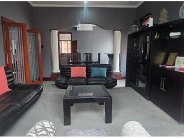 3 Bedroom House in Glenwood