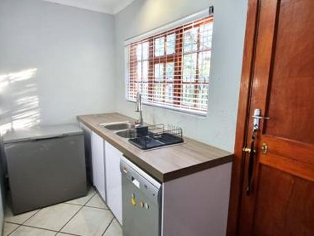 3 Bedroom House in Graaff Reinet