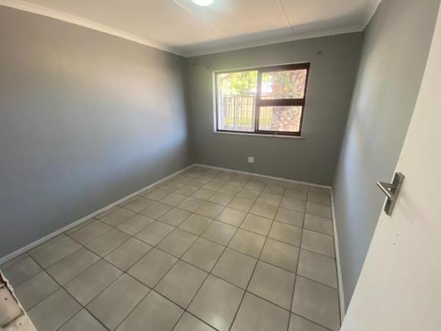 3 Bedroom House in Grassy Park