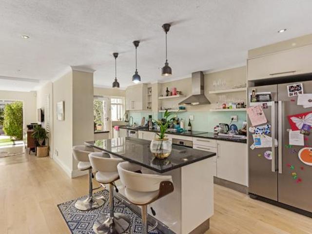 3 Bedroom House in Green Point