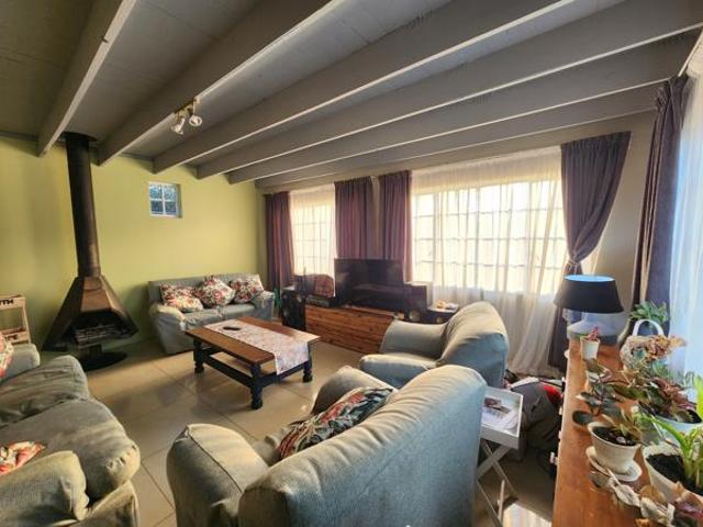 3 Bedroom House in Greendale