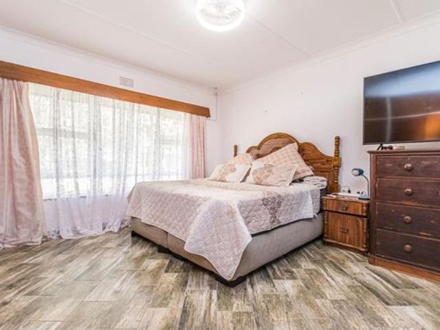 3 Bedroom House in Greenhills