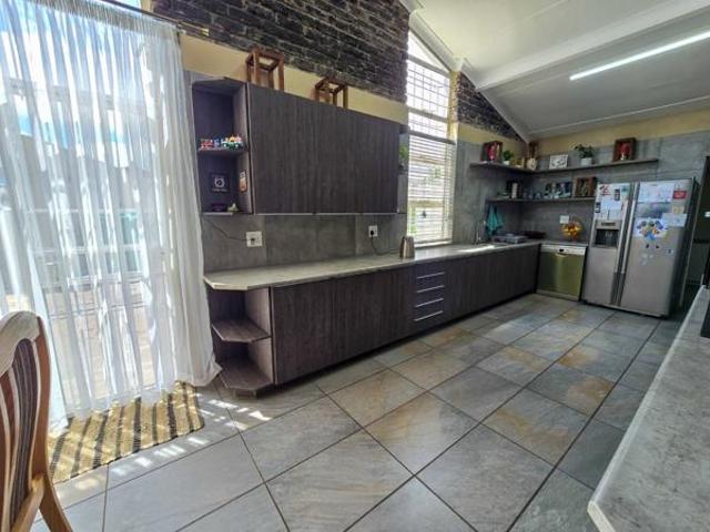 3 Bedroom House in Greenhills