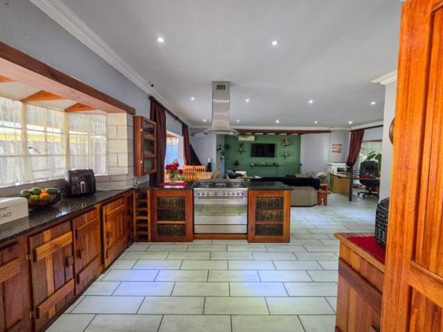 3 Bedroom House in Greenhills