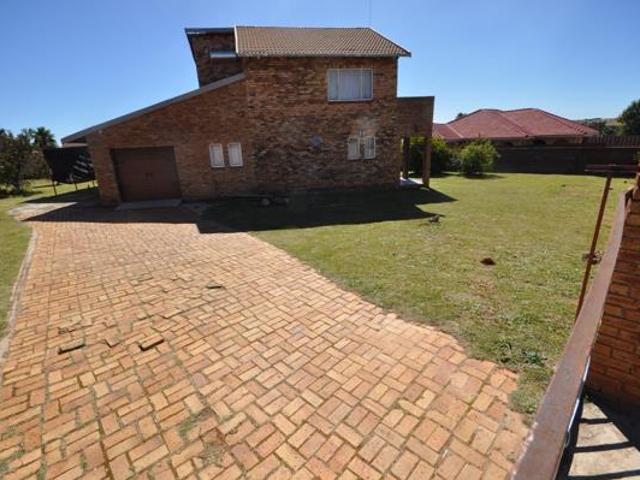 3 Bedroom House in Greenhills