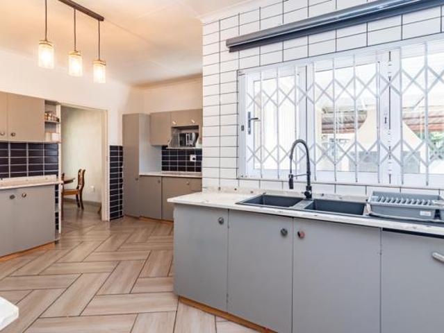 3 Bedroom House in Greenhills