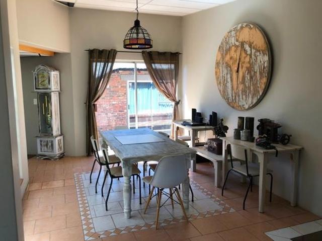 3 Bedroom House in Grimbeek Park
