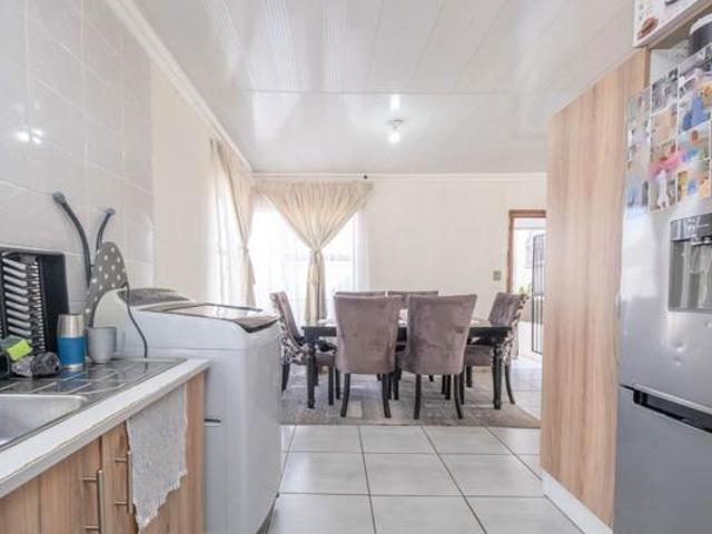 3 Bedroom House in Grobler Park