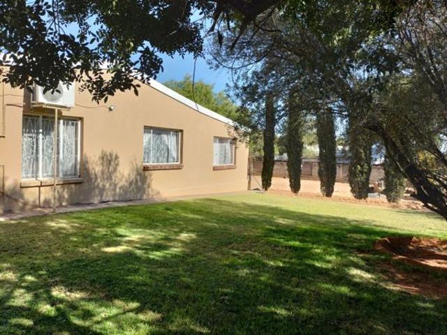 3 Bedroom House in Douglas