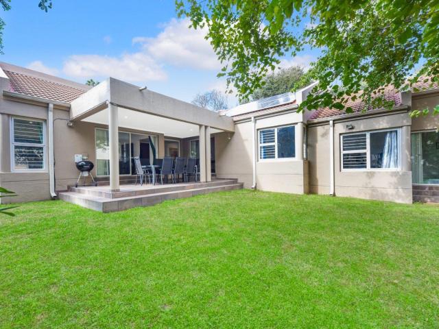 3 Bedroom House in Douglasdale