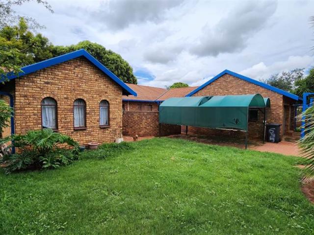 3 Bedroom House in Doornpoort and surrounds