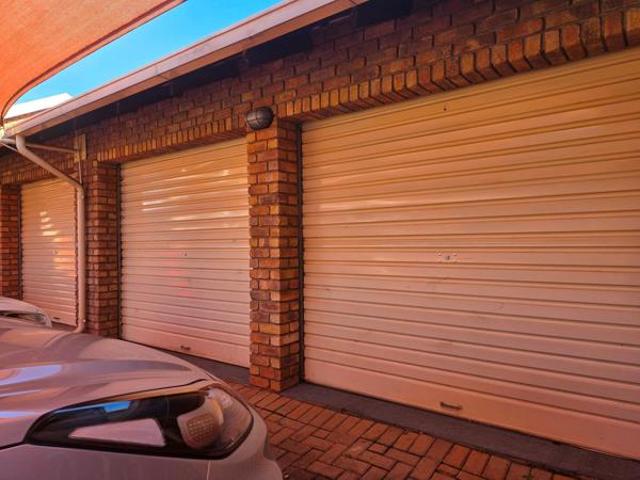 3 Bedroom House in Dorandia