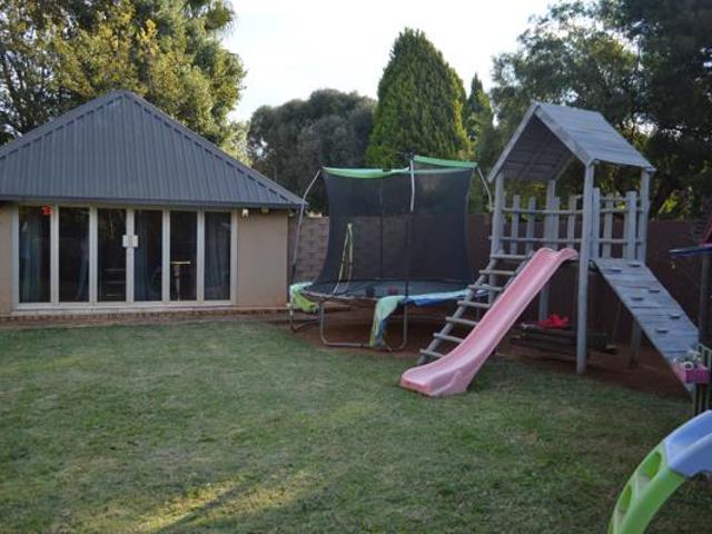 3 Bedroom House in Doringkruin