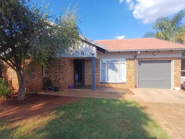 3 Bedroom House in Doringkruin
