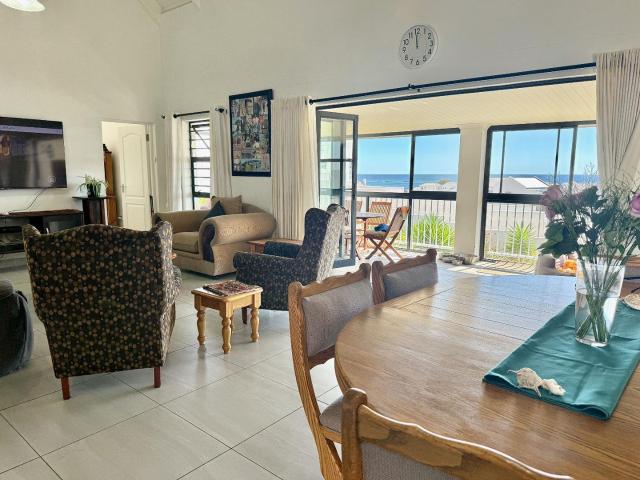 3 Bedroom House in Da Gama Bay