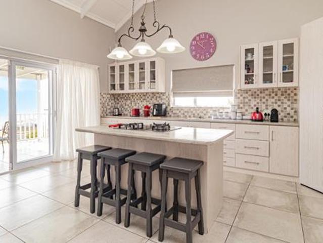 3 Bedroom House in Da Gama Bay