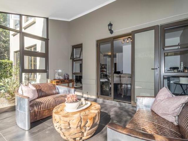 3 Bedroom House in Dainfern