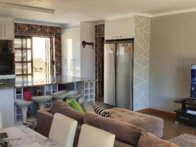 3 Bedroom House in Dalpark