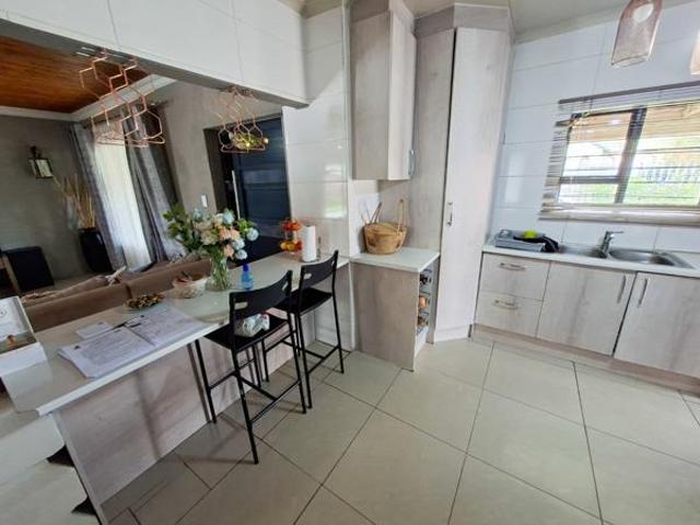 3 Bedroom House in Dan Pienaarville