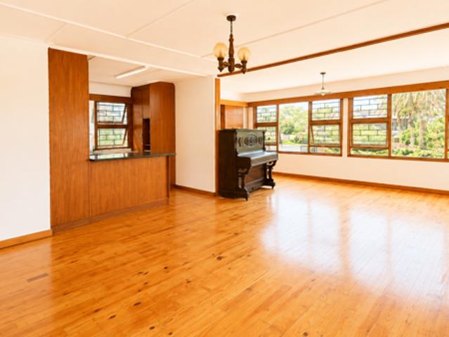 3 Bedroom House in Dana Bay