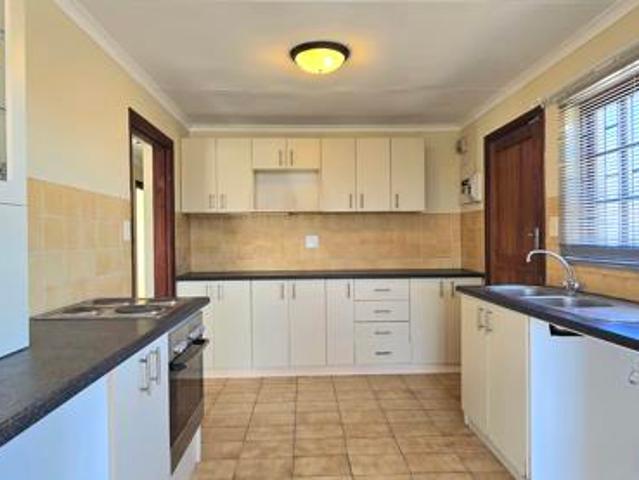 3 Bedroom House in Dana Bay